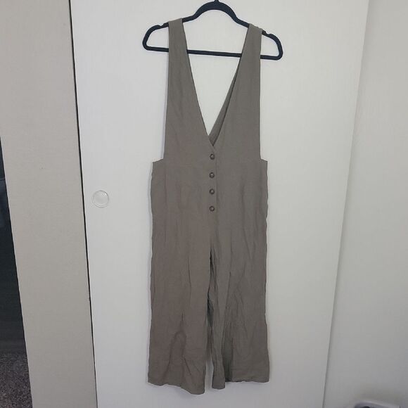Stylish Tan Jumpsuit - Picture 1 of 5